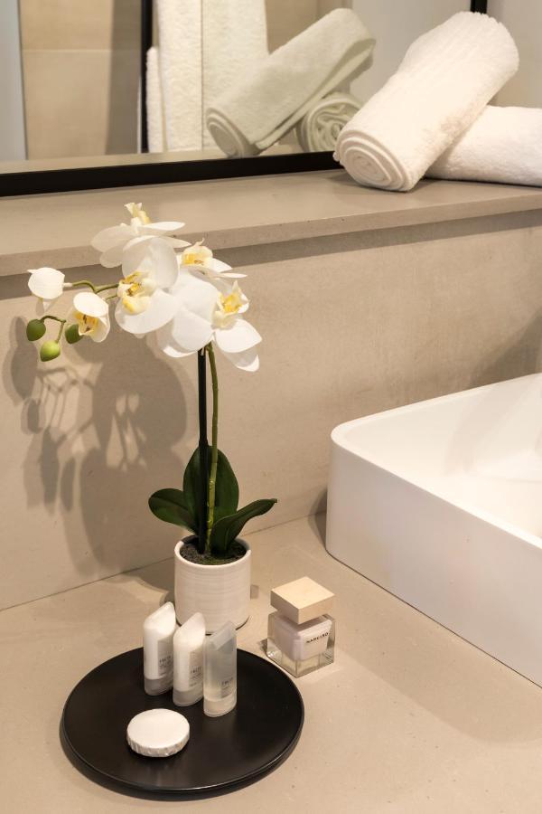 Premium Cape Camps Bay Lodge Cape Town Bagian luar foto