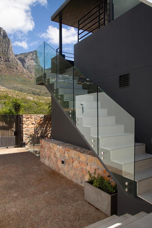 Premium Cape Camps Bay Lodge Cape Town Bagian luar foto